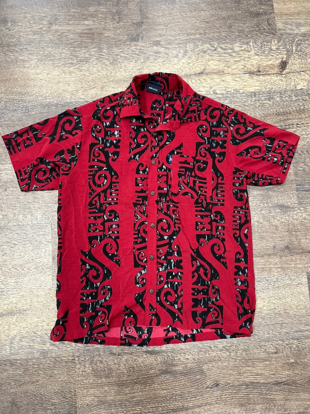 Vintage Aisokula Fiji Men’s Hawaiian Shirt Red Black Tribal Print Size Medium